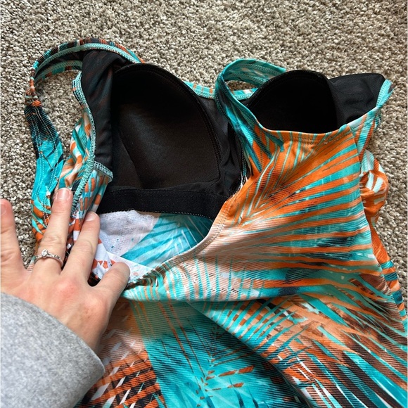 Tropical Print Women's bathing suit Top - Picture 2 of 3